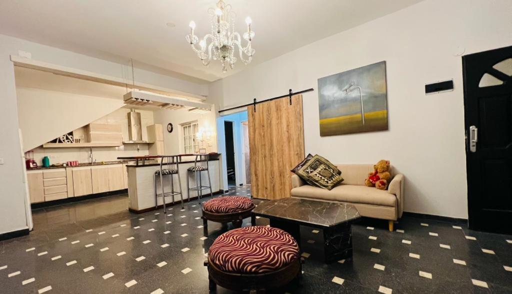 Monica'S Apartments Каннінґ Екстер'єр фото
